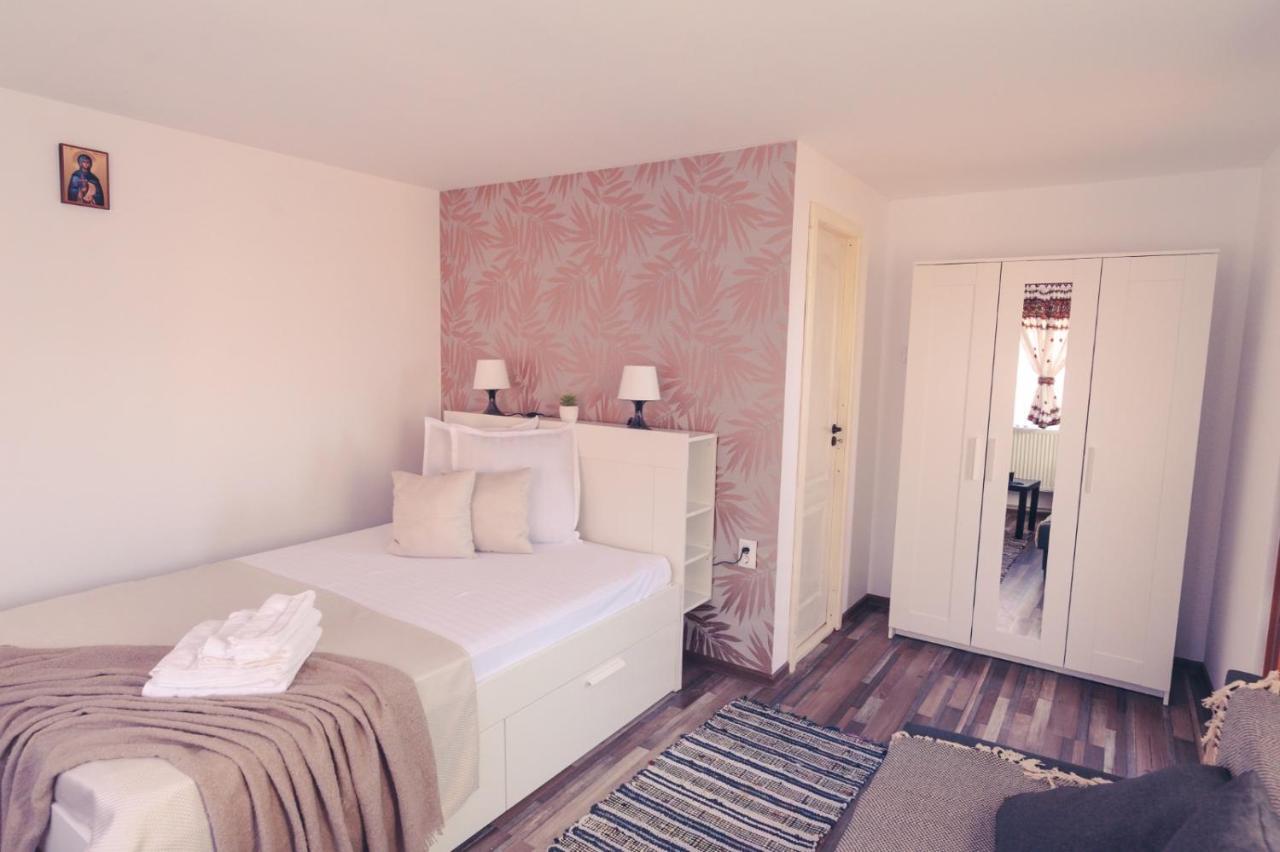 Rebecca Land Hotel Corbi Exterior foto