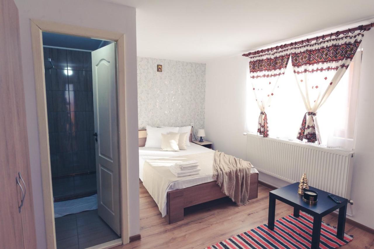 Rebecca Land Hotel Corbi Exterior foto
