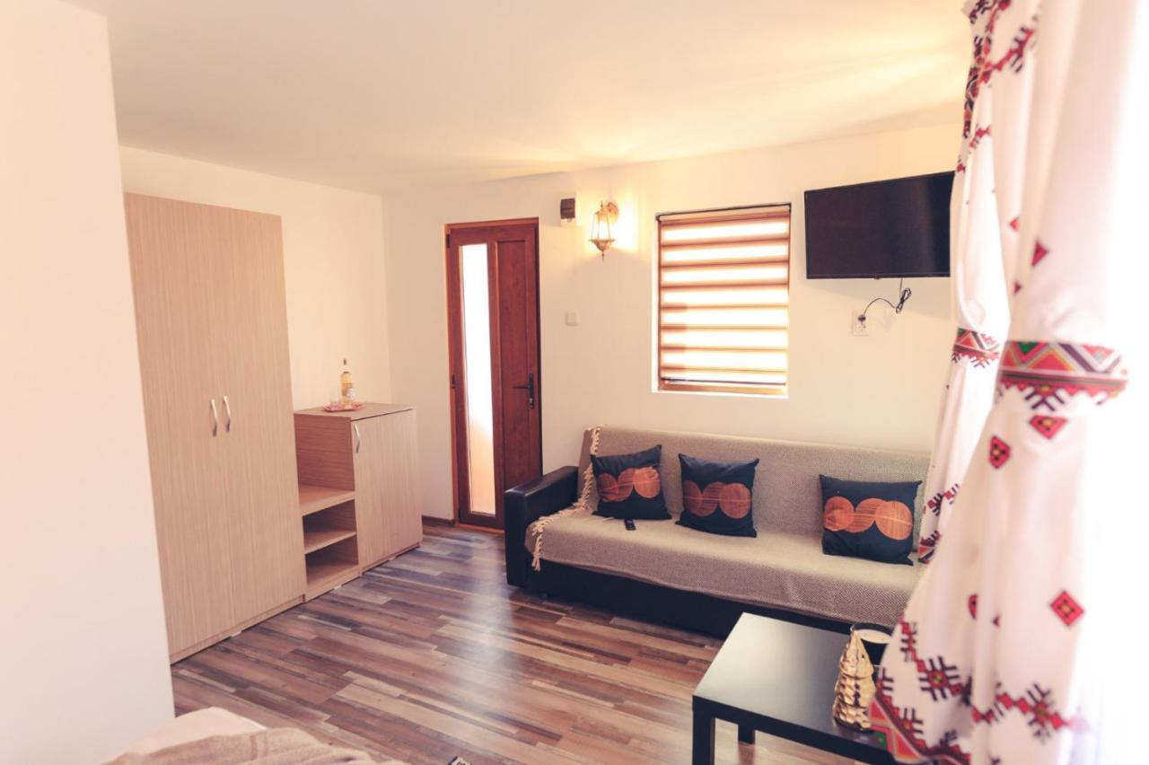 Rebecca Land Hotel Corbi Exterior foto